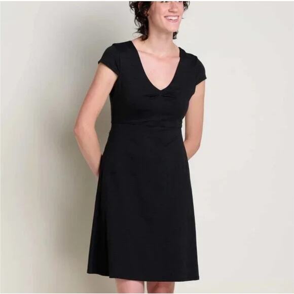 Toad & Co Womens Rosemarie Dress Size Small Camping Outdoor Organic Black NEW - Picture 1 of 9